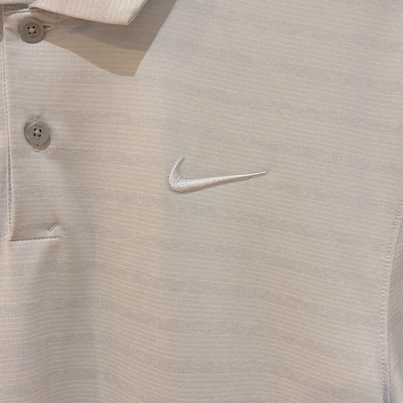 Nike Dri-Fit Golf shirt. Men’s S - Picture 3 of 4